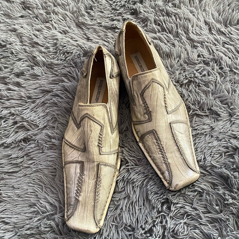 Men’s dress shoes size 9.5